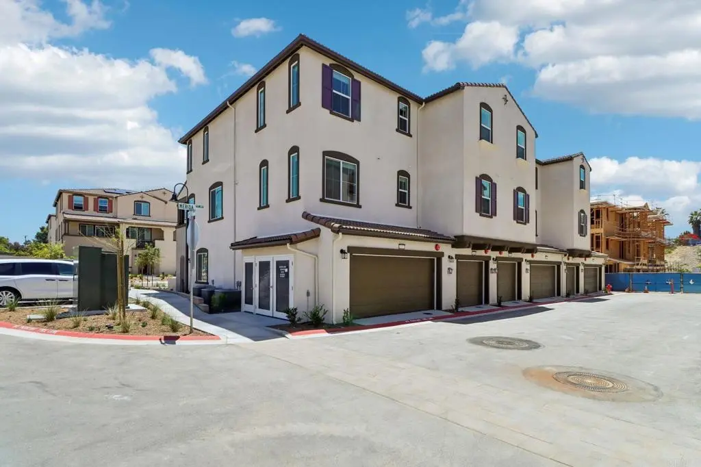 565 Toledo Way Pacifica Drive 161, Oceanside, CA — listing photo 1