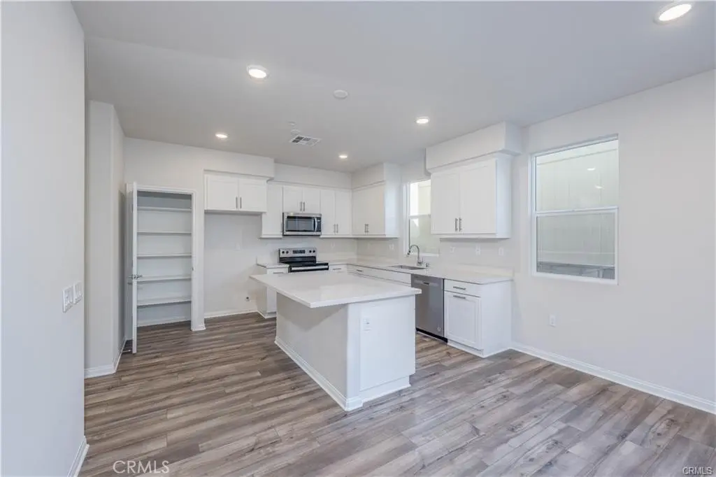 466 Meyer Place, Upland, CA — listing photo 1