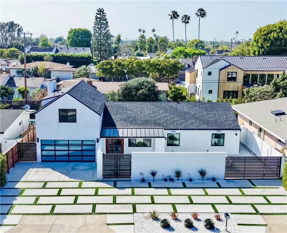 1741 Irvine Avenue, Newport Beach, CA — listing photo 1