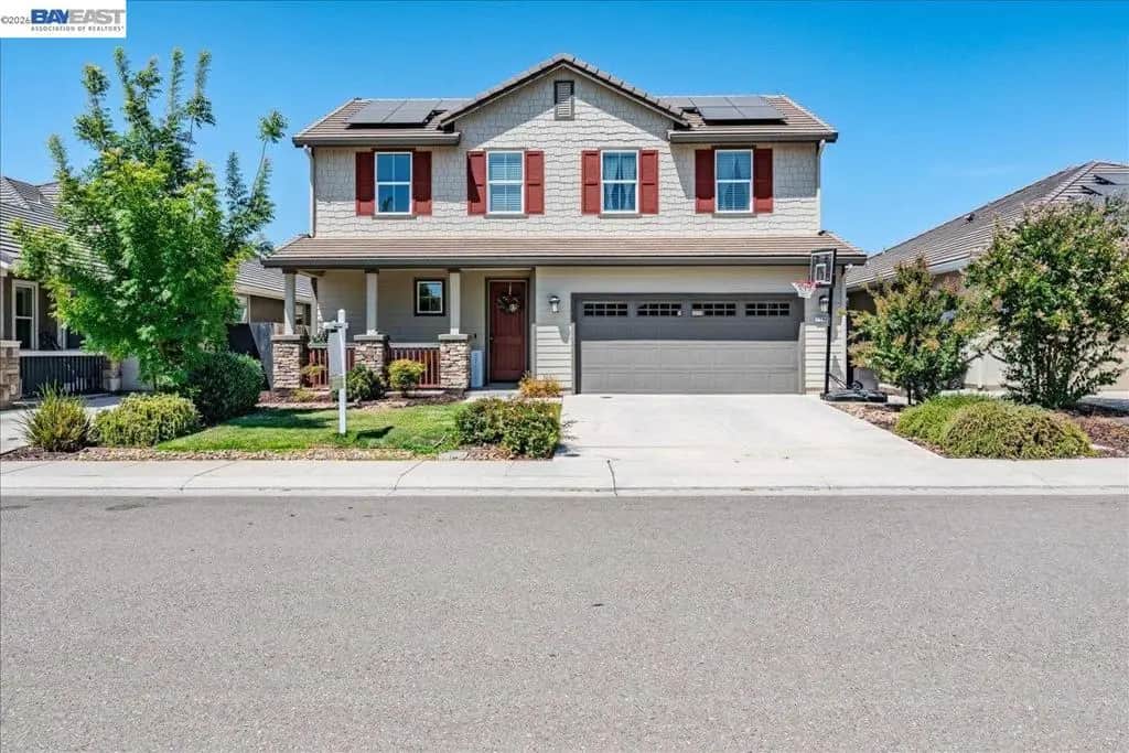 1589 Friendly, Manteca, CA — listing photo 1