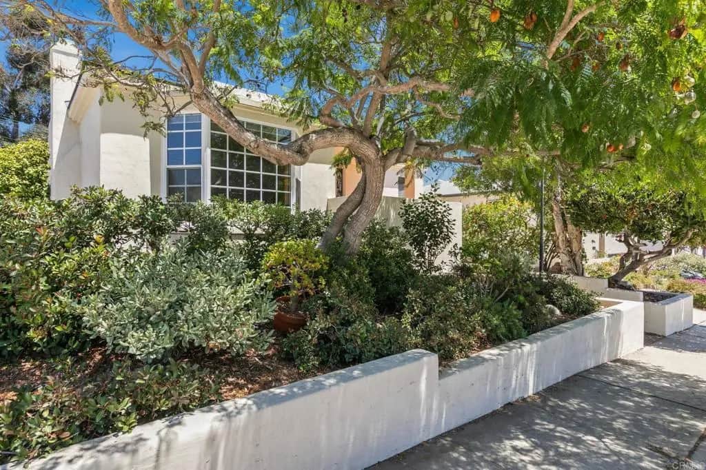 2853 Dove Street, San Diego, CA — listing photo 1