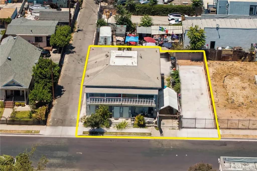 1063 E 49th Place, Los Angeles, CA — listing photo 1