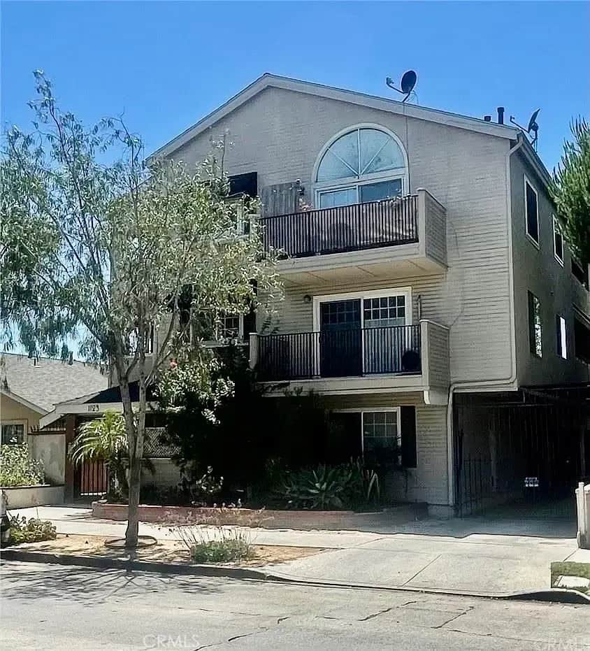 1123 Junipero 7, Long Beach, CA — listing photo 1