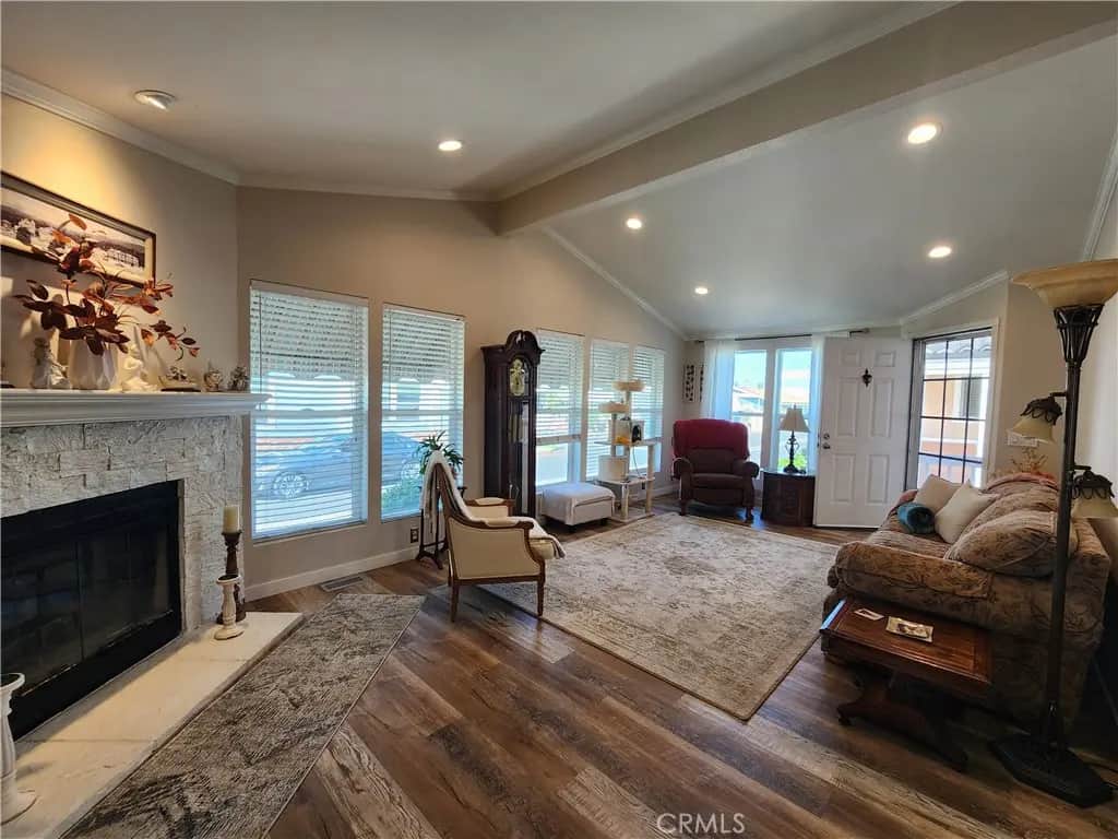 9850 Garfield 112, Huntington Beach, CA — listing photo 1