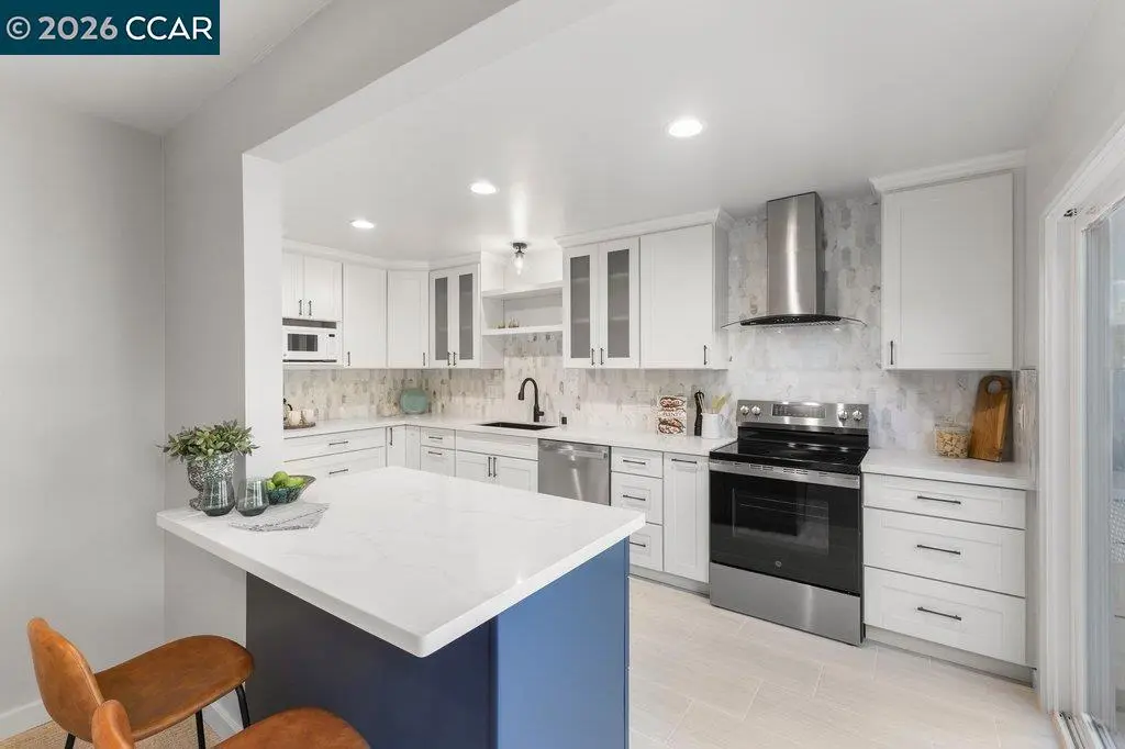 3674 Rossmoor Pkwy 5, Walnut Creek, CA — listing photo 1