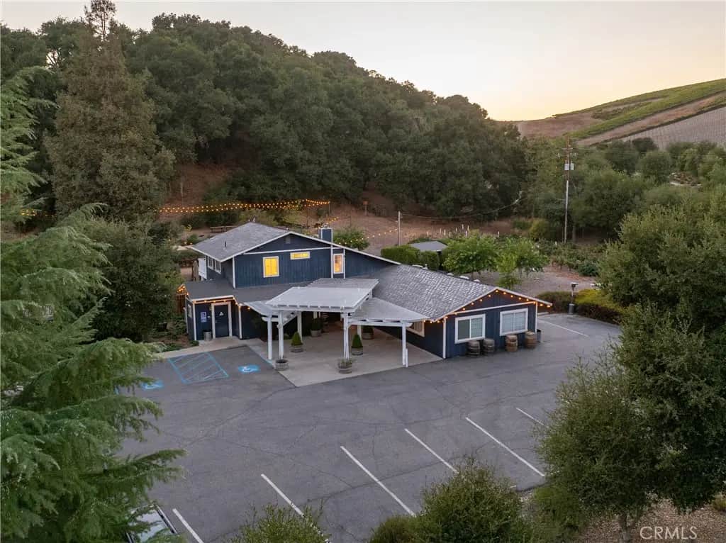 2925 Anderson Road, Paso Robles, CA — listing photo 1
