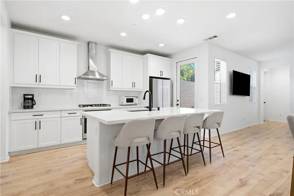 6545 Grotto Lane 6, Fontana, CA — listing photo 1