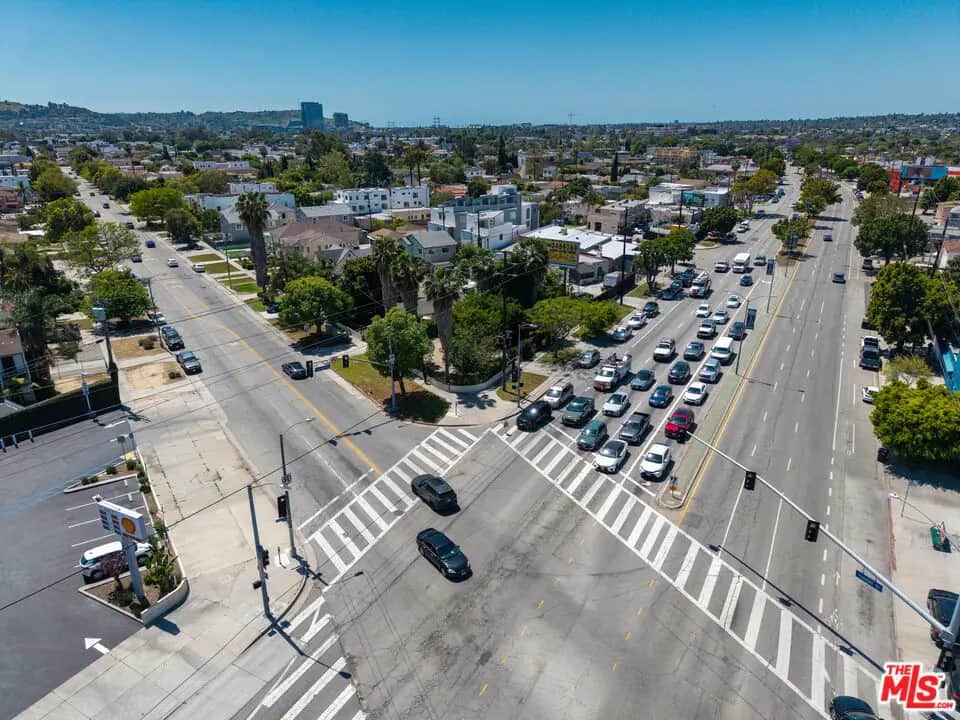 5506 Venice Boulevard, Los Angeles, CA — listing photo 1