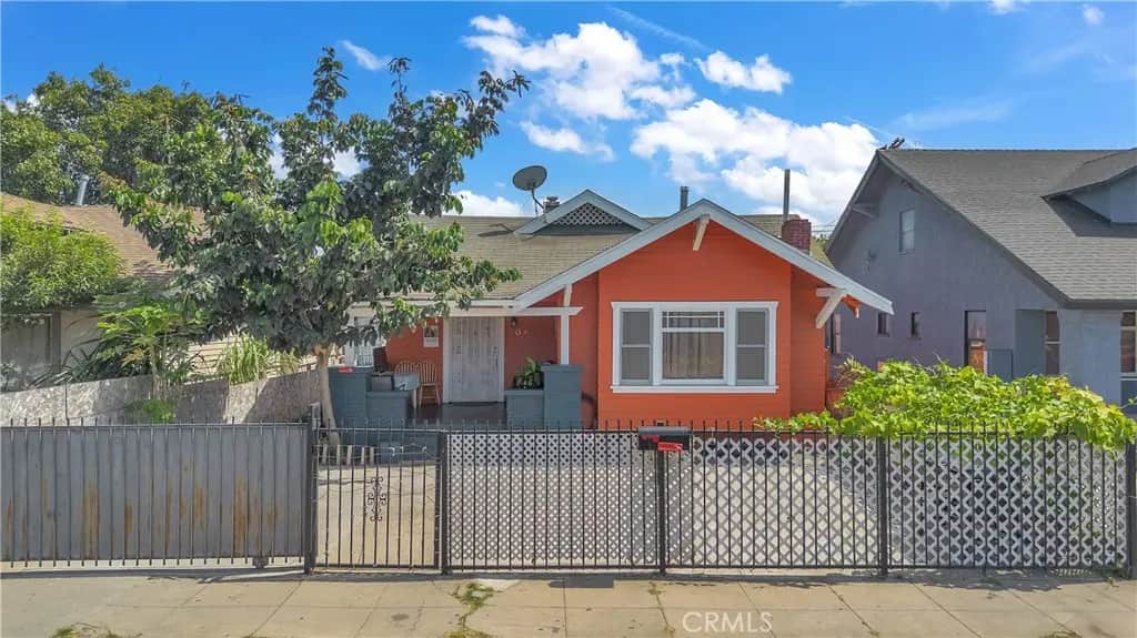 908 W 57th St, Los Angeles, CA — listing photo 1