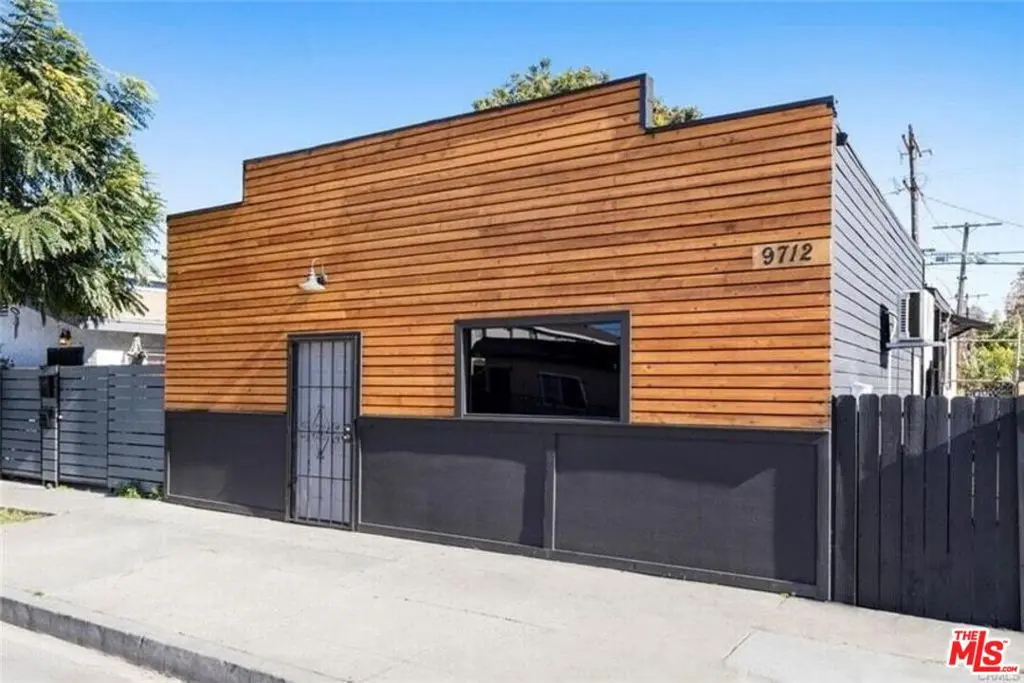 9712 S San Pedro Street, Los Angeles, CA — listing photo 1