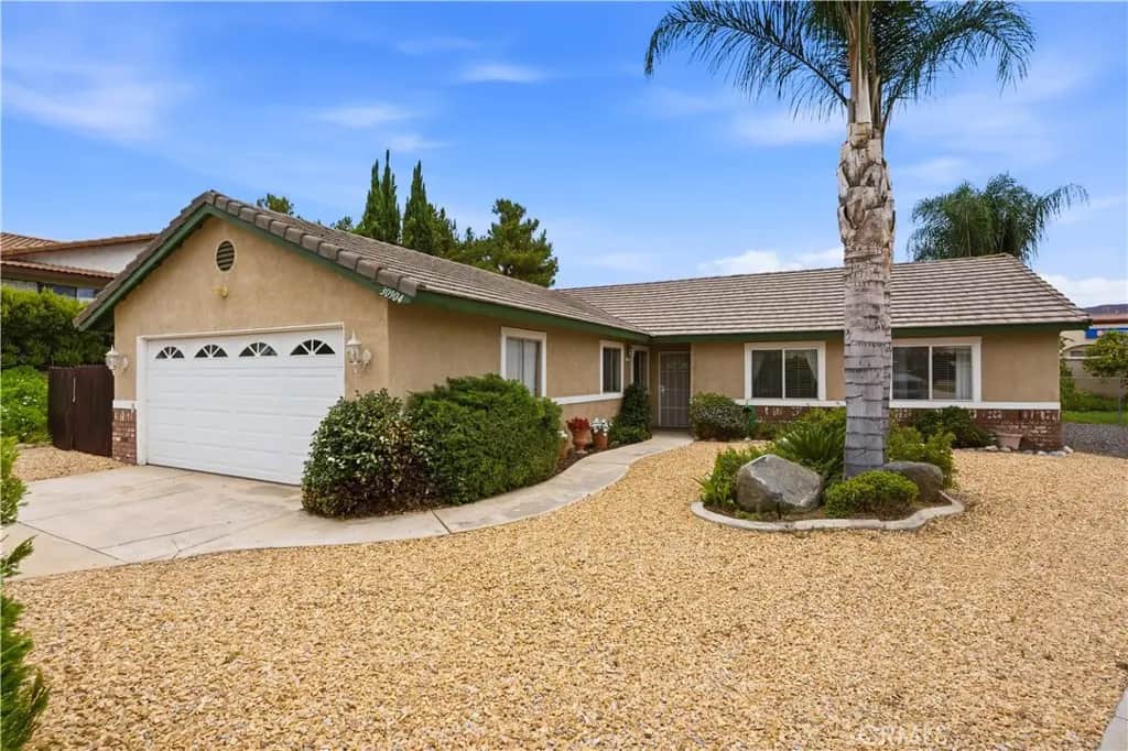 30904 Long Point Drive, Canyon Lake, CA — listing photo 1