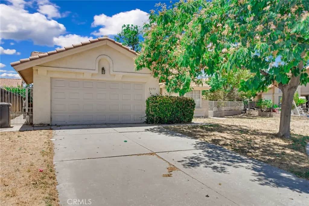 3173 Dave, Hemet, CA — listing photo 1