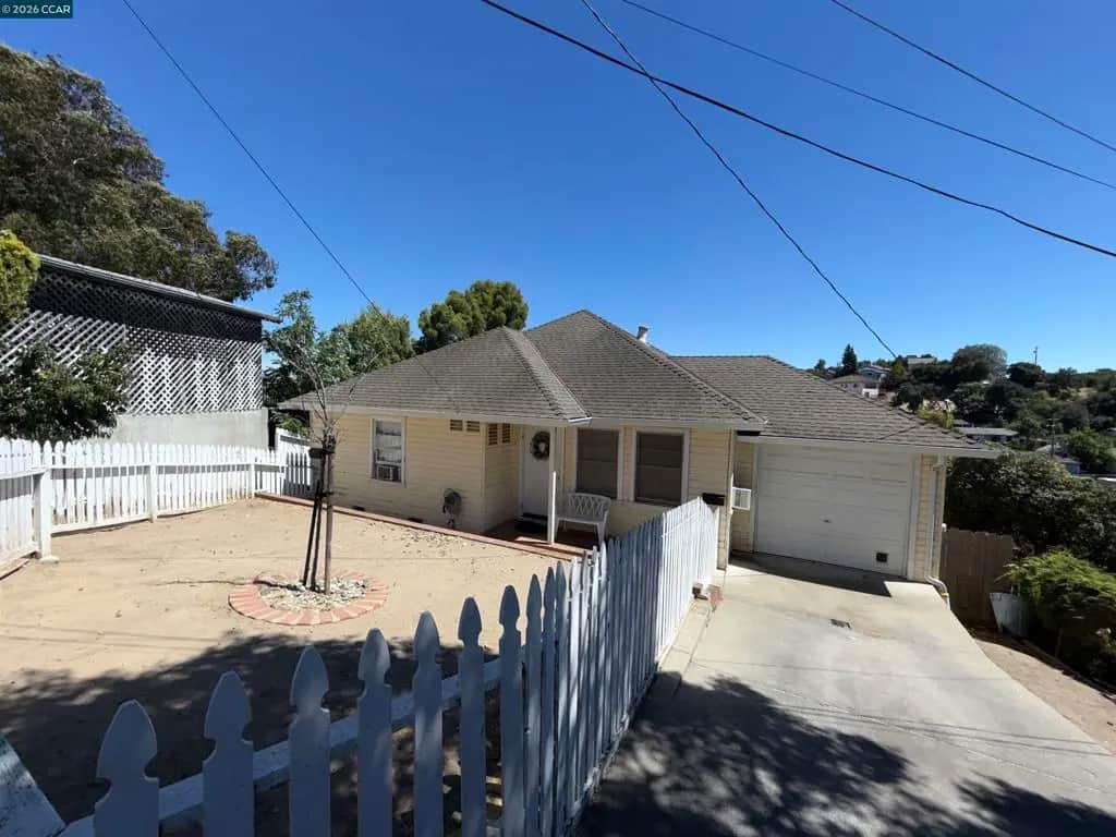 2344 Scenic Ave, Martinez, CA — listing photo 1