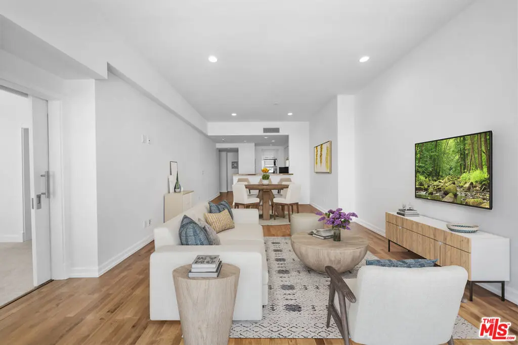 900 W OLYMPIC Boulevard 31E, Los Angeles, CA — listing photo 1