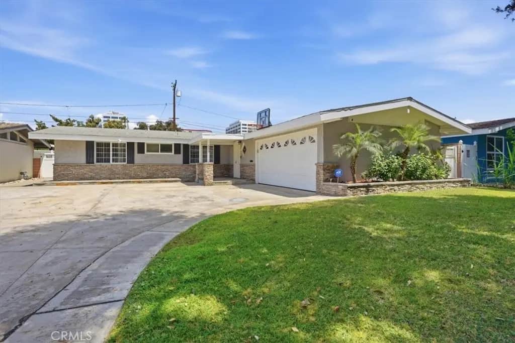 533 S Devon Road, Orange, CA — listing photo 1