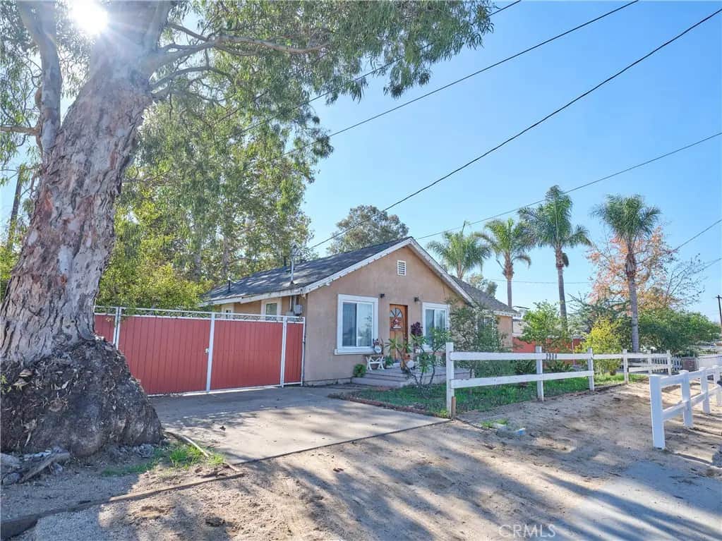 2904 2nd St, Norco, CA — listing photo 1