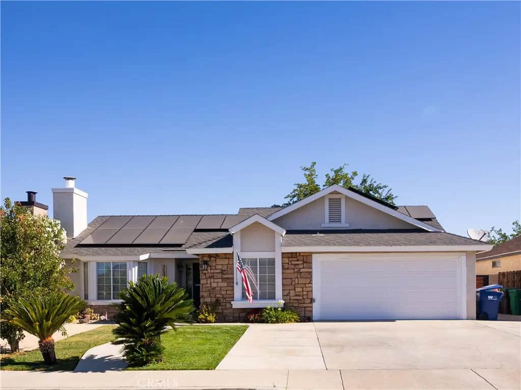 3545 Jupiter, Palmdale, CA — listing photo 1
