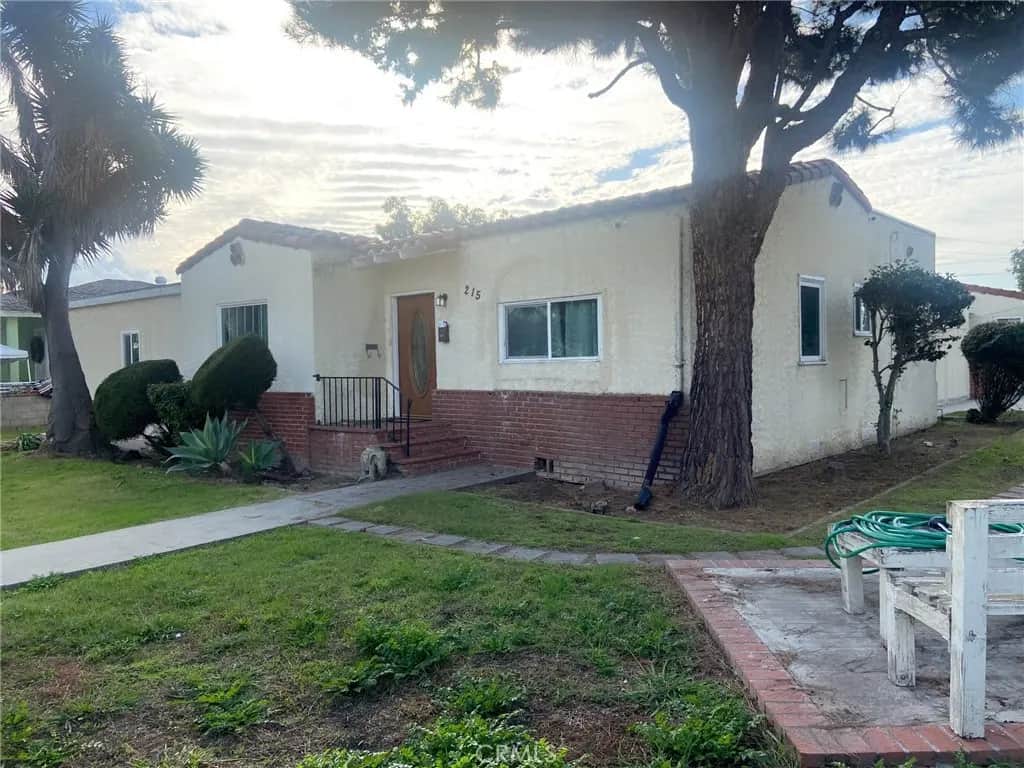 215 N Holly, Compton, CA — listing photo 1