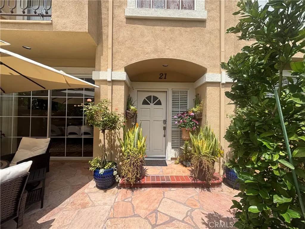 21 Matinee Court, Aliso Viejo, CA — listing photo 1