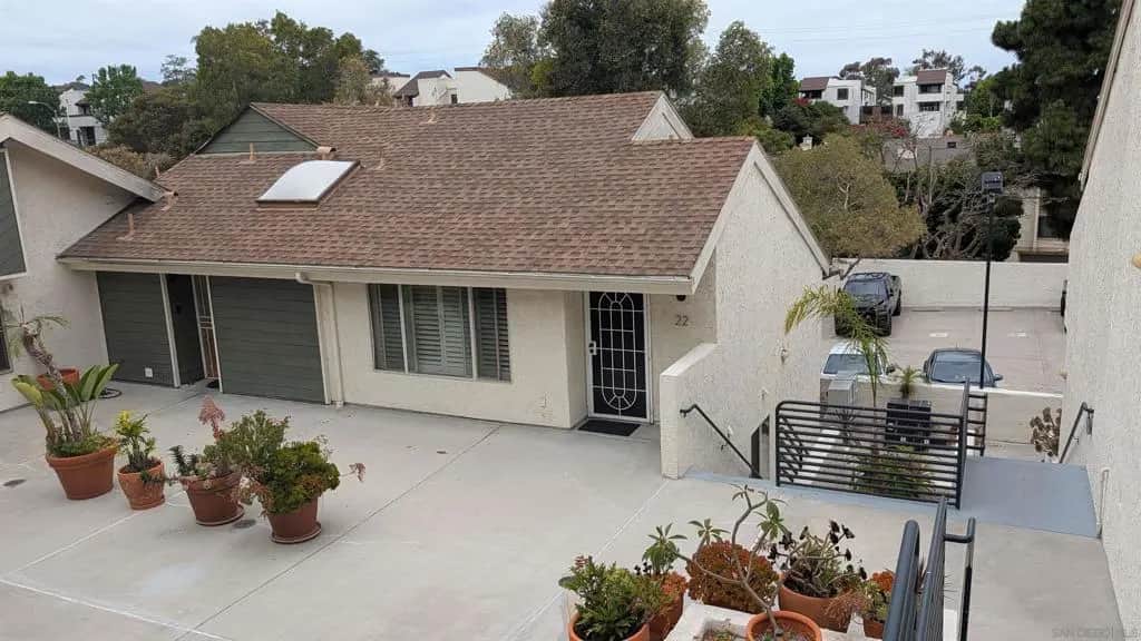 2249 Worden St 22, San Diego, CA — listing photo 1