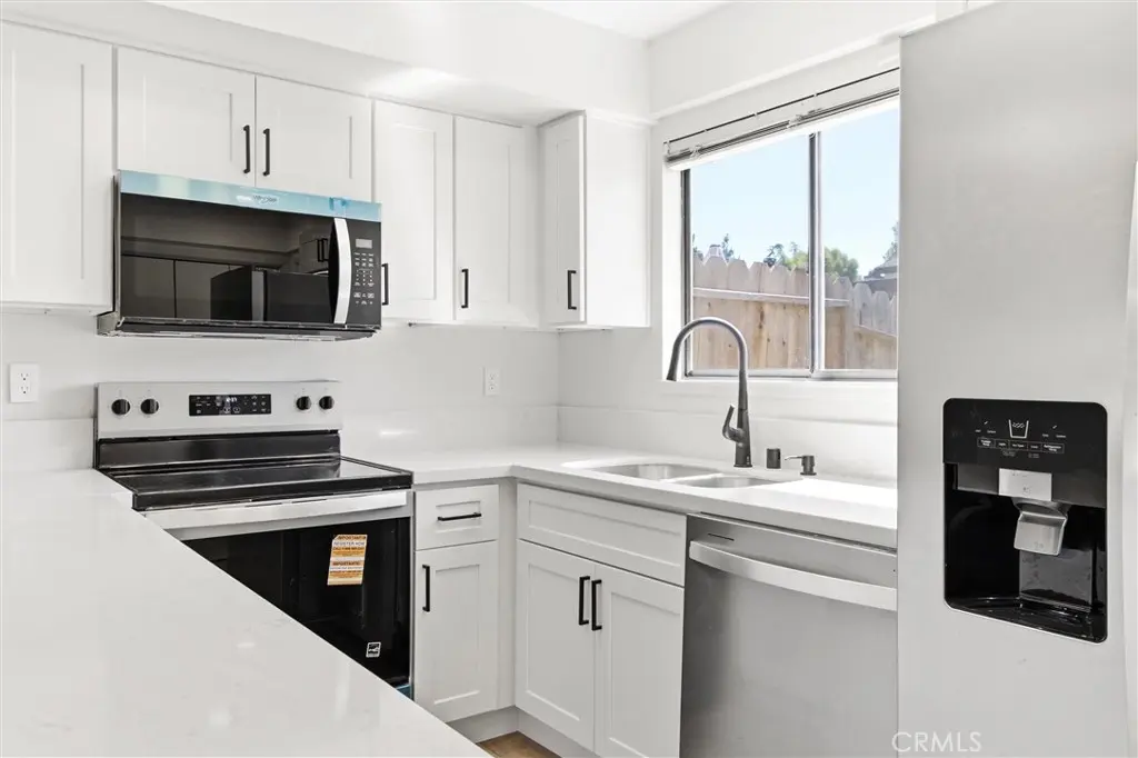 7800 Westfield 45, Bakersfield, CA — listing photo 1
