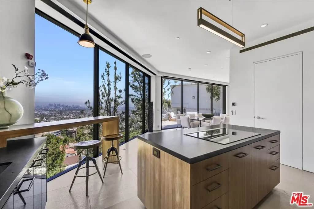 8526 Hollywood Boulevard, Los Angeles, CA — listing photo 1