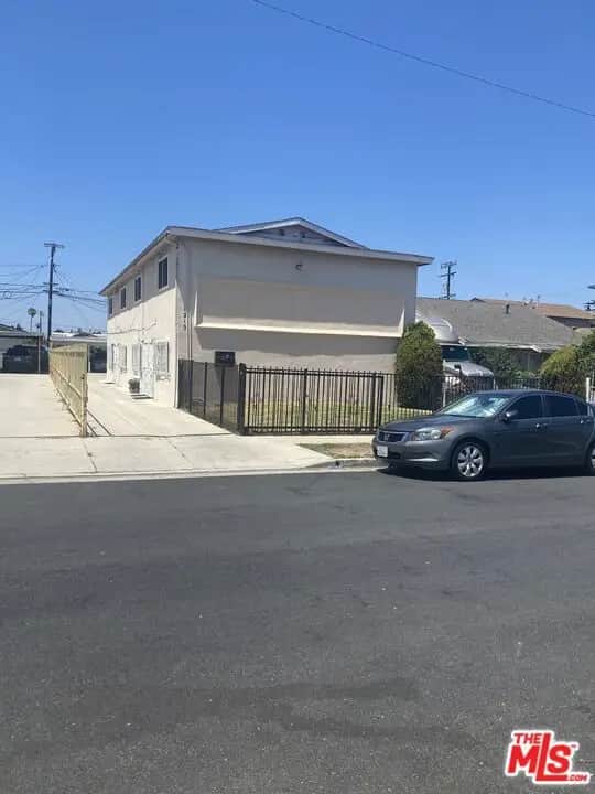 1215 W 102nd Street, Los Angeles, CA — listing photo 1