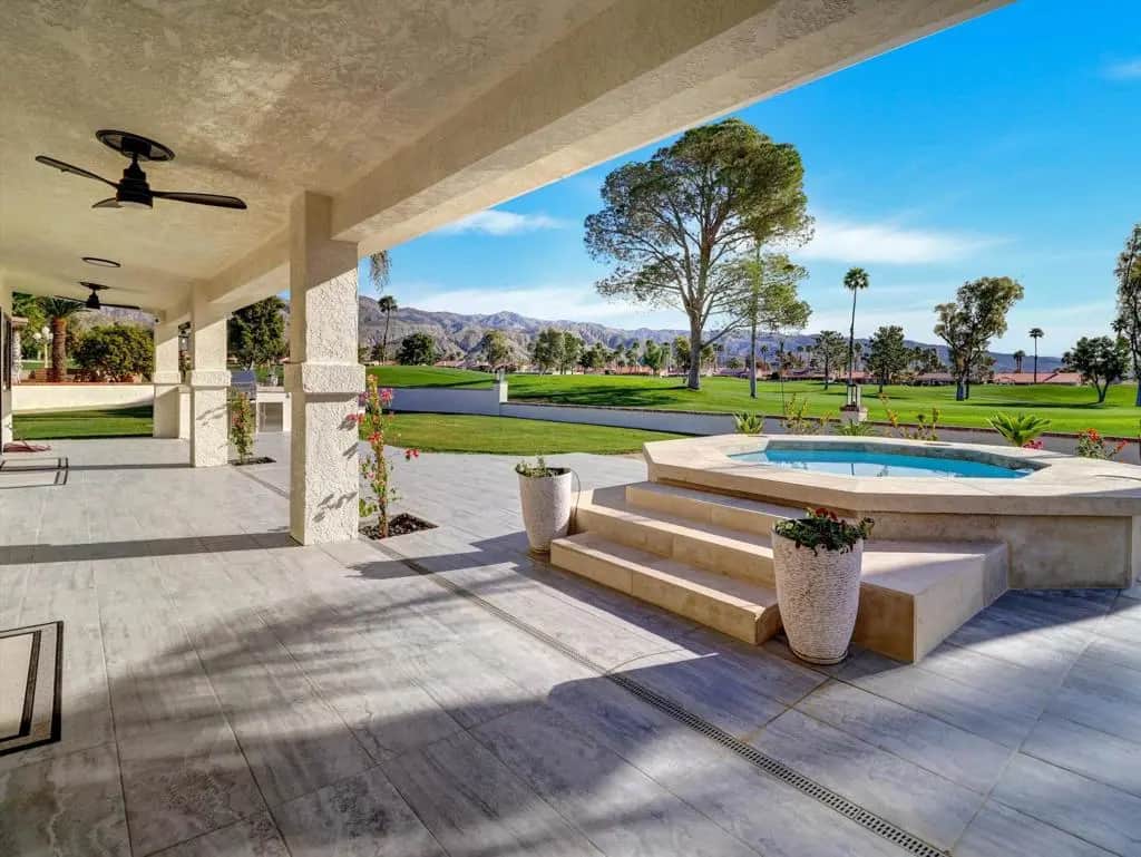 9721 Siwanoy Drive, Desert Hot Springs, CA — listing photo 1