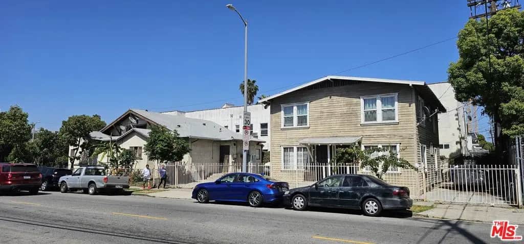 1120 N Van Ness Avenue, Los Angeles, CA — listing photo 1