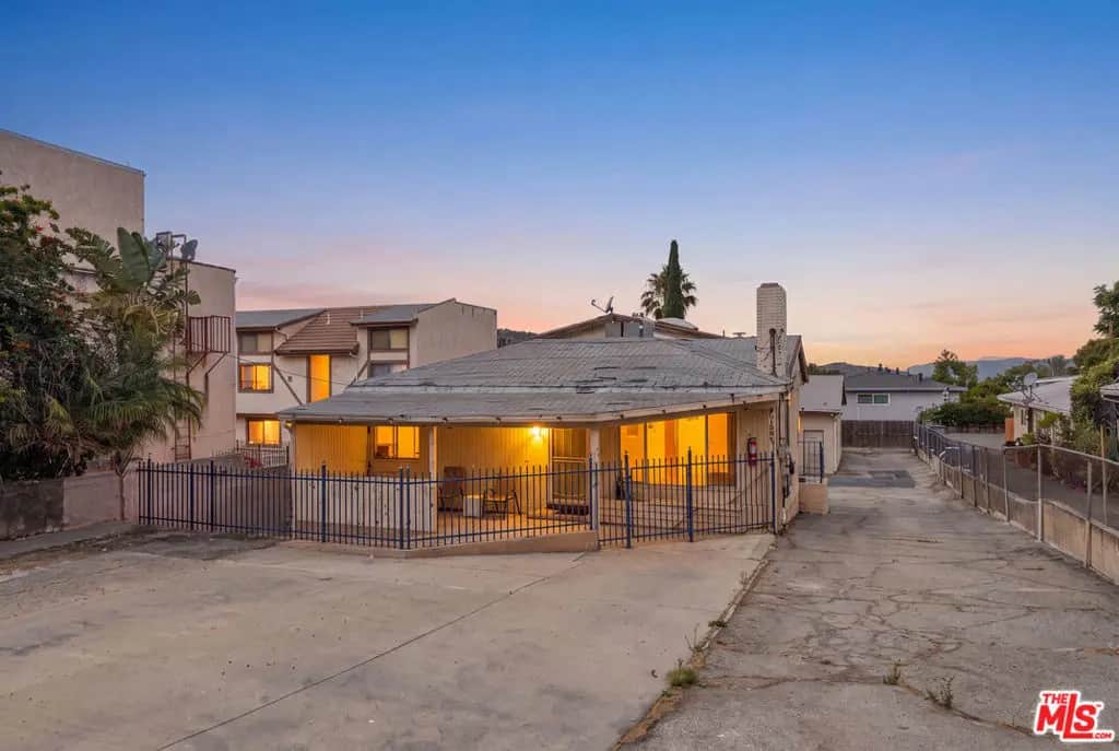 10139 Hillhaven Avenue, Los Angeles, CA — listing photo 1