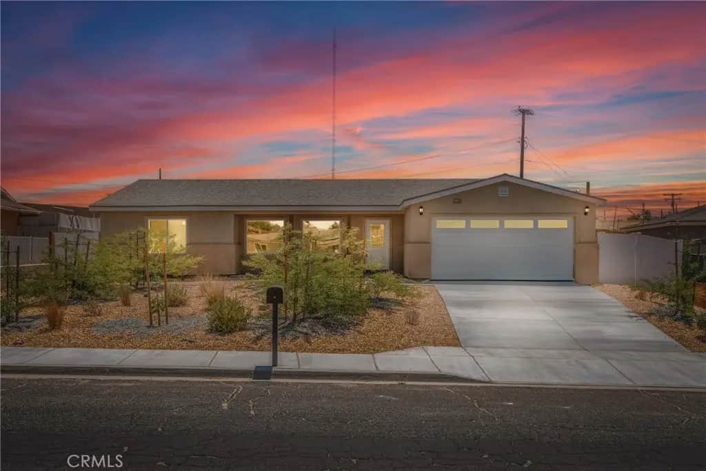 16105 Tawney Ridge, Victorville, CA — listing photo 1