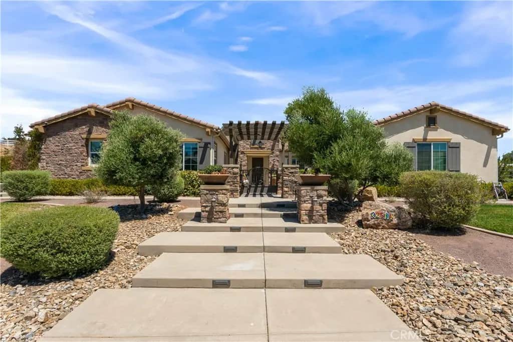 32516 Hayden Rd, Menifee, CA — listing photo 1