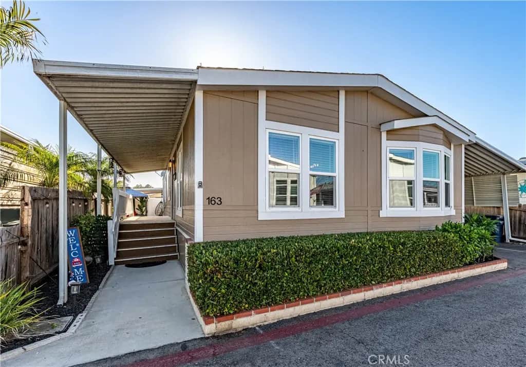 20701 Beach Boulevard 163, Huntington Beach, CA — listing photo 1