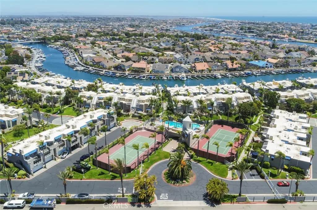 16102 Fame, Huntington Beach, CA — listing photo 1