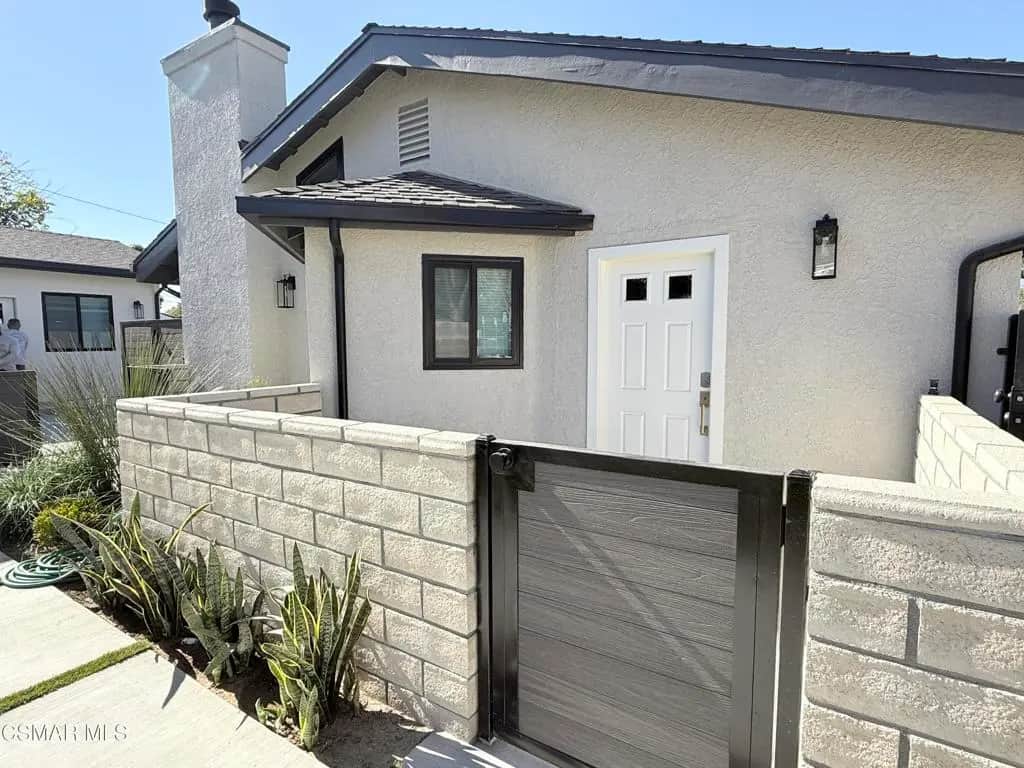 4245 Juneau Circle C, Simi Valley, CA — listing photo 1