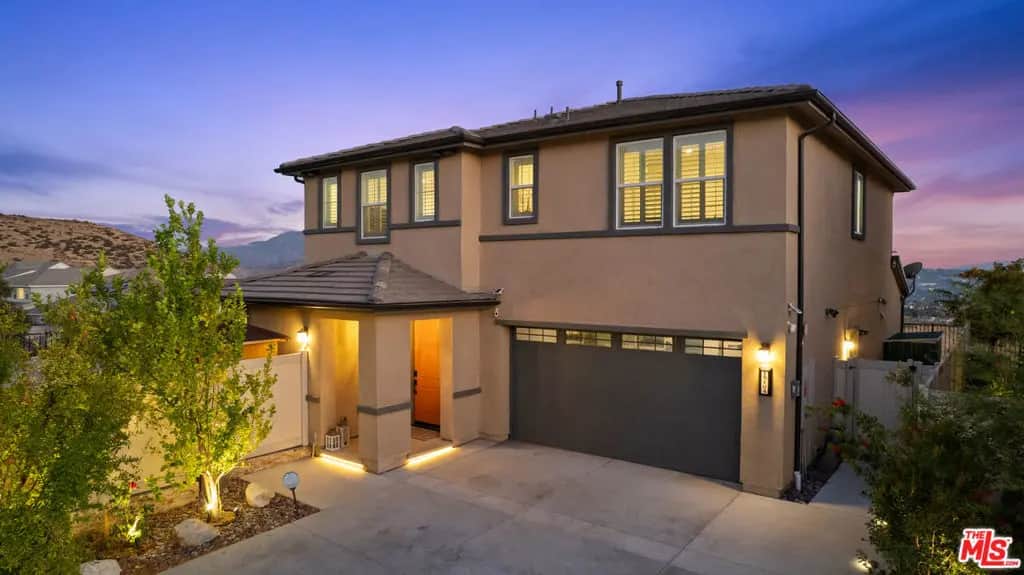 18104 Cyan Way, Santa Clarita, CA — listing photo 1