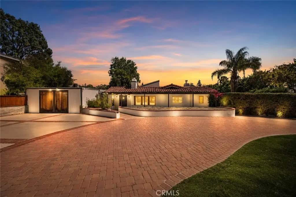 9916 Rathburn, Los Angeles, CA — listing photo 1