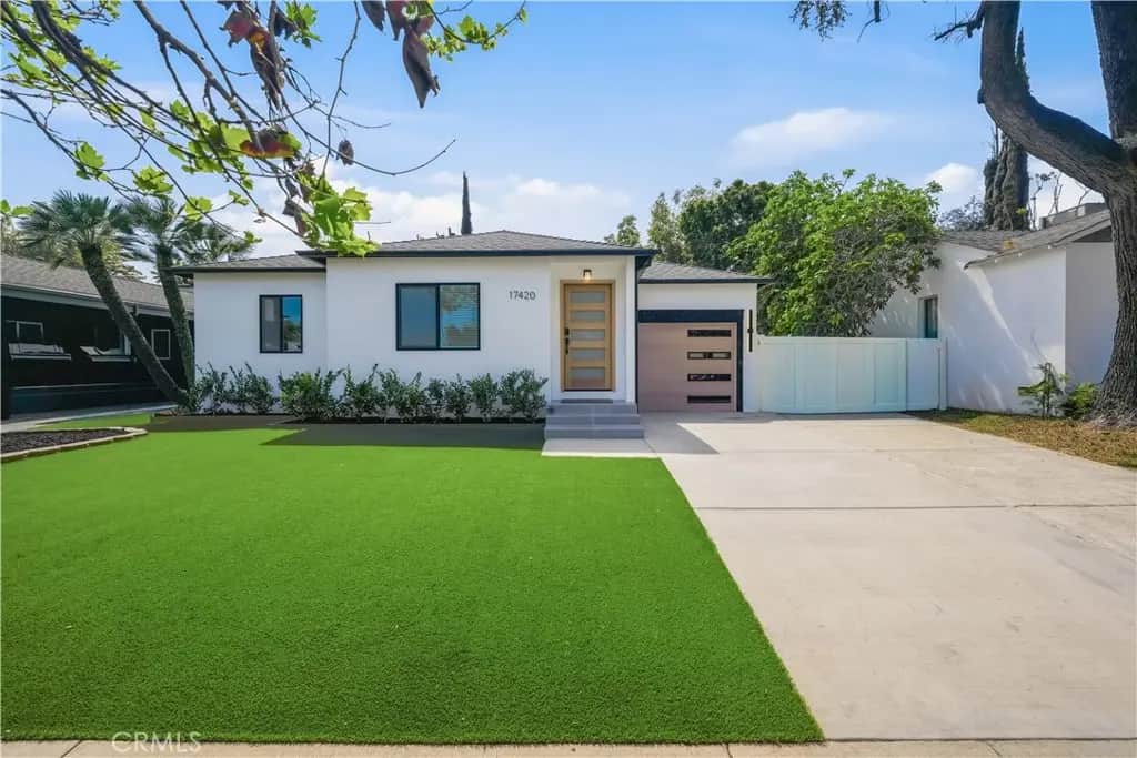 17420 Collins, Encino, CA — listing photo 1