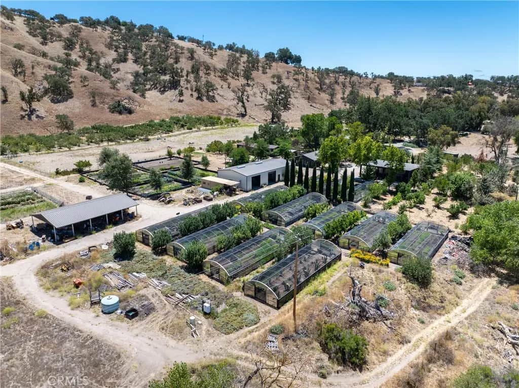 5750 El Pharo, Paso Robles, CA — listing photo 1