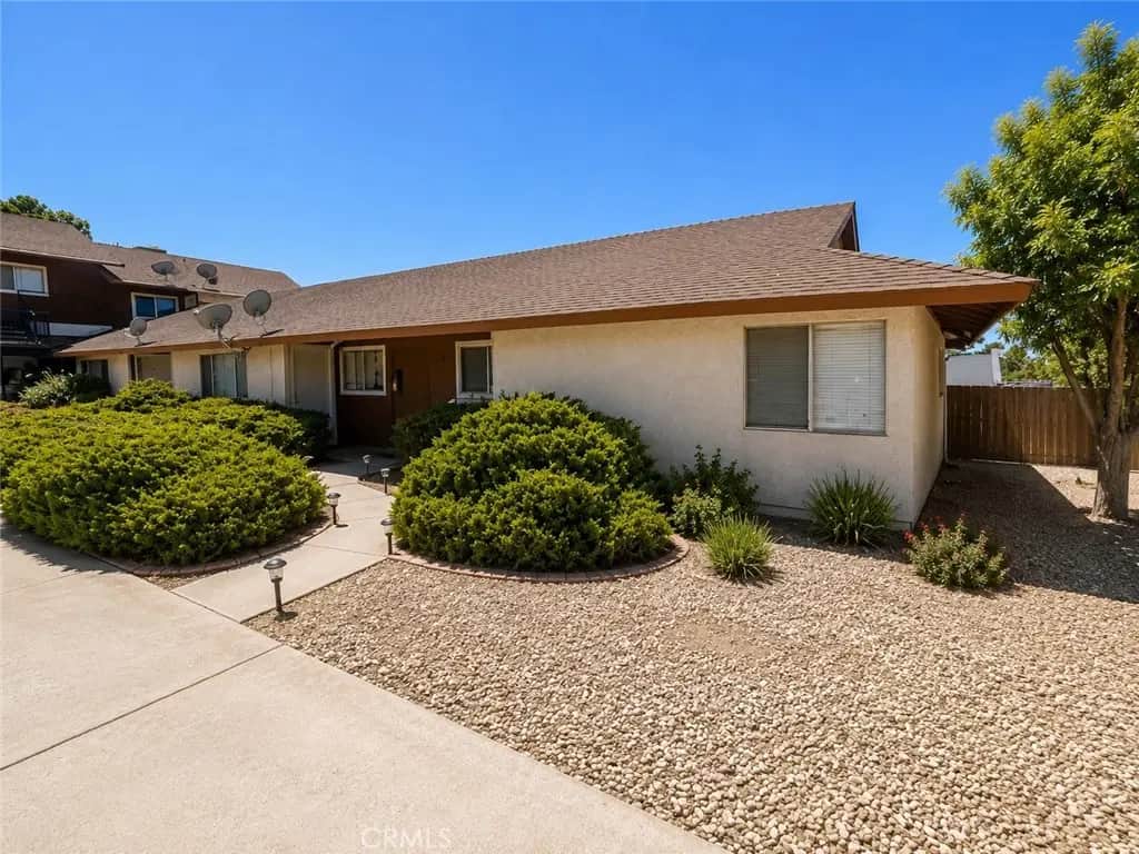 19133 Allegheny 10, Apple Valley, CA — listing photo 1