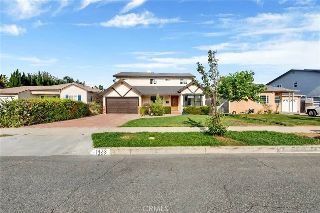 1432 N Catalina Street, Burbank, CA — listing photo 1