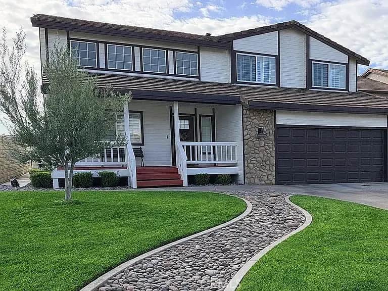 18285 Harbor Drive, Victorville, CA — listing photo 1