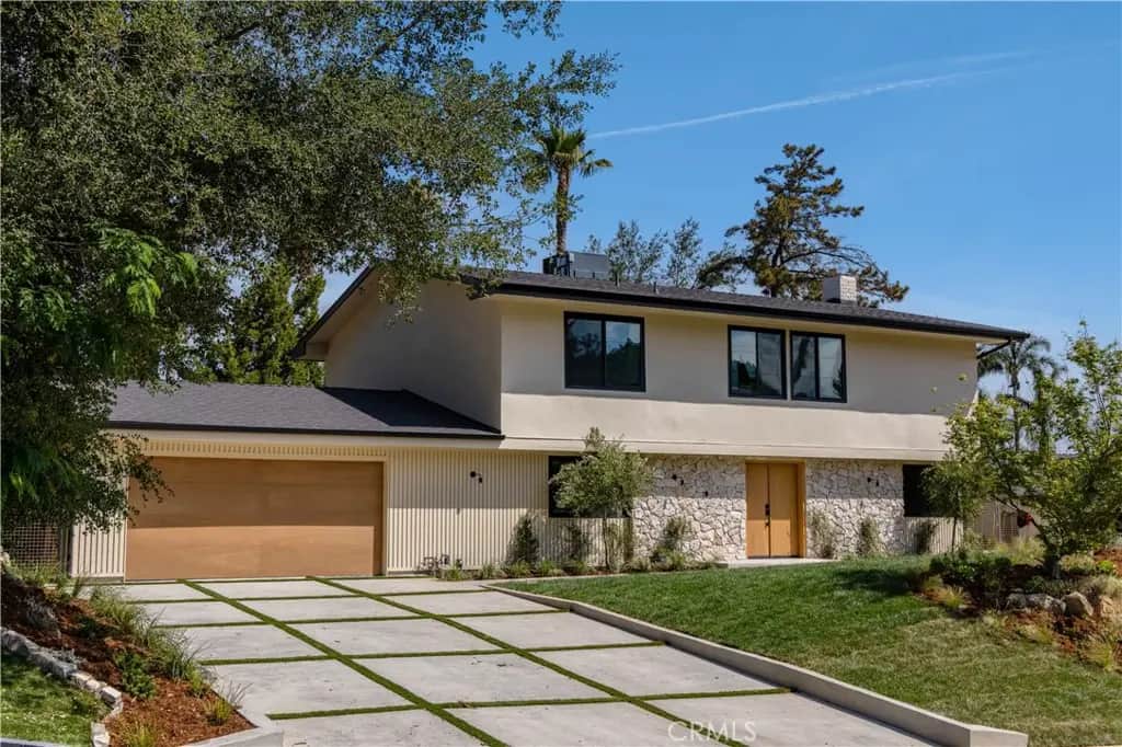 5873 Fairhaven, Woodland Hills, CA — listing photo 1