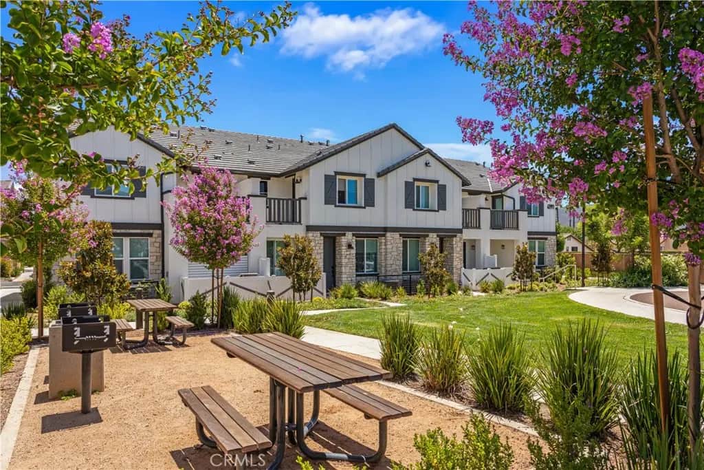 41991 Ornella 1202, Murrieta, CA — listing photo 1