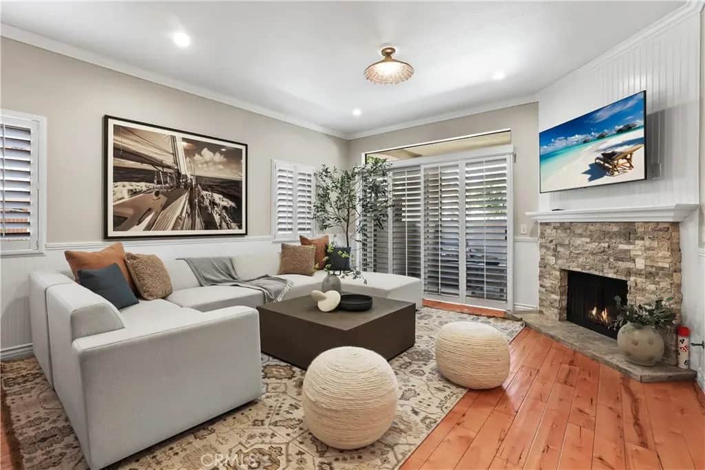 366 Villa Point, Newport Beach, CA — listing photo 1