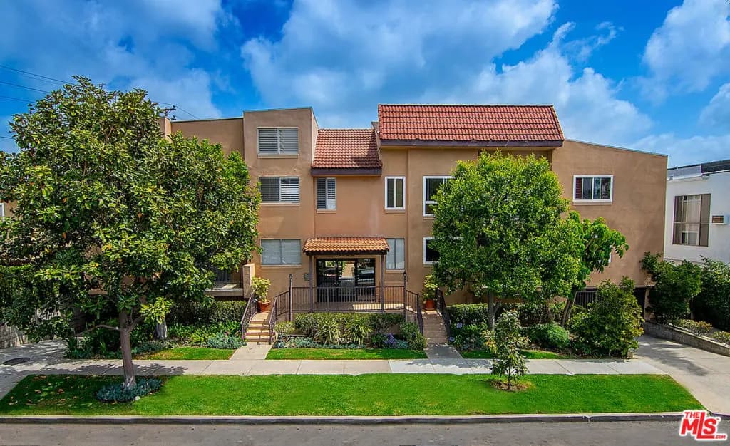 1730 Camden Avenue 108, Los Angeles, CA — listing photo 1