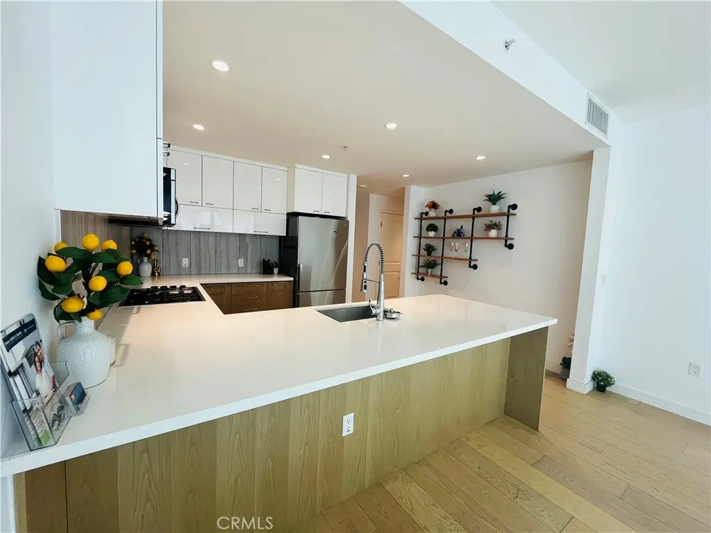 400 S Broadway 814, Los Angeles, CA — listing photo 1