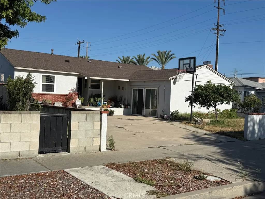 1307 S Jefferson, Fullerton, CA — listing photo 1