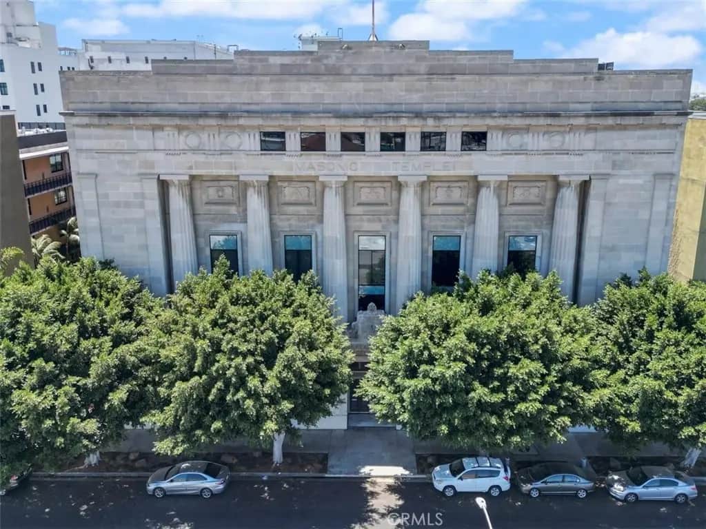 835 Locust Avenue 317, Long Beach, CA — listing photo 1