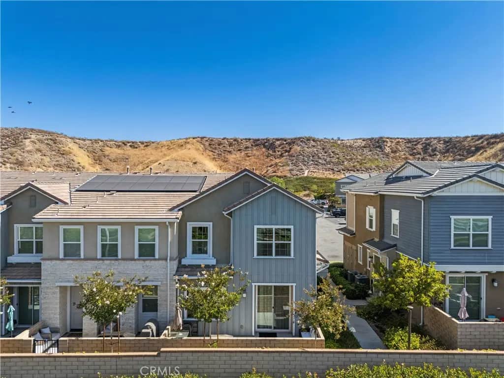 22760 Harmony Drive, Saugus, CA — listing photo 1